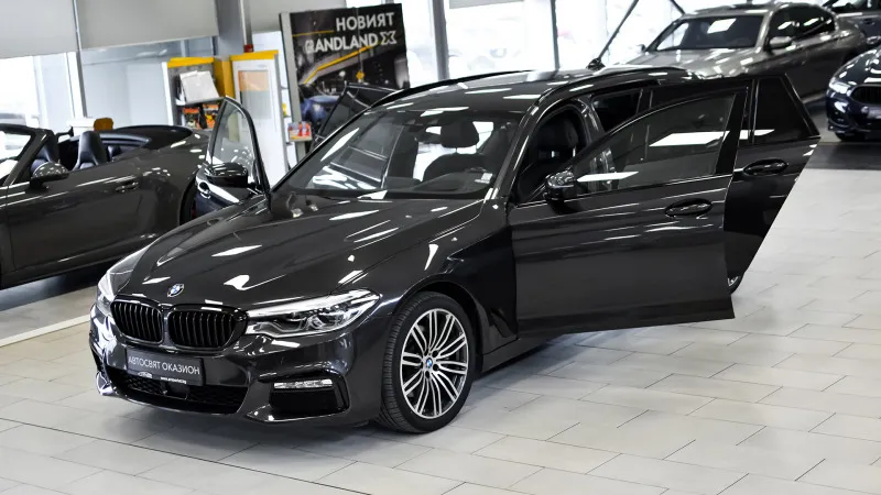 BMW 530 d xDrive Touring Sport Line Image 1