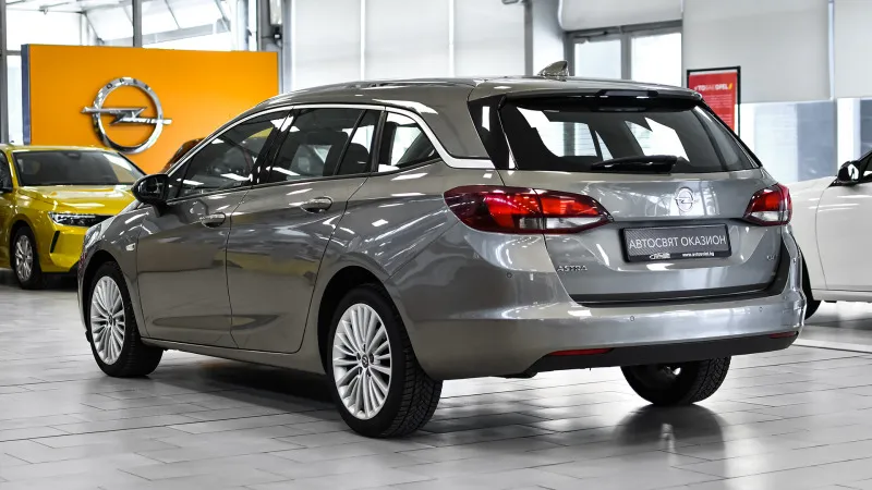 Opel Astra Sports Tourer 1.6 CDTi Innovation Image 7