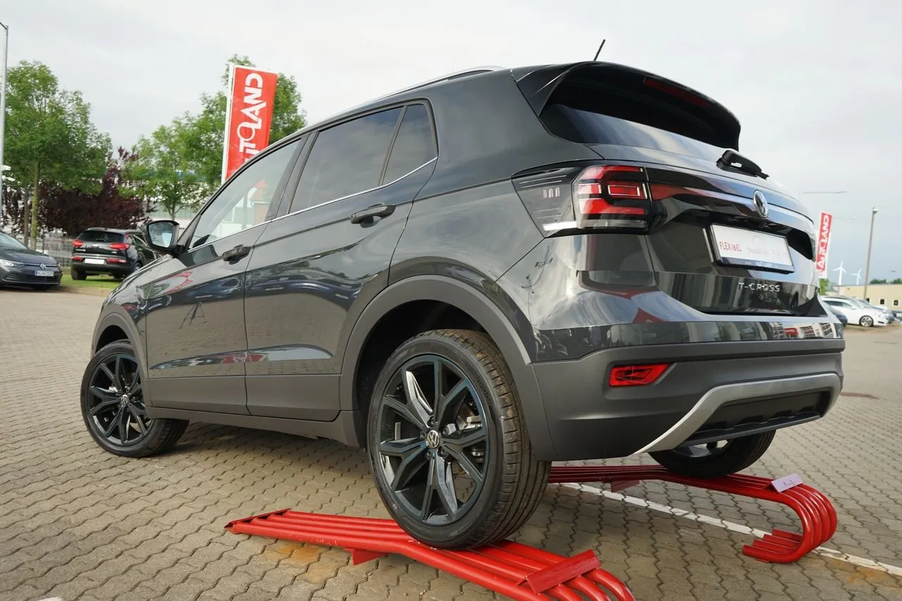 Volkswagen T-Cross 1.0 TSI DSG Navi...  Image 4