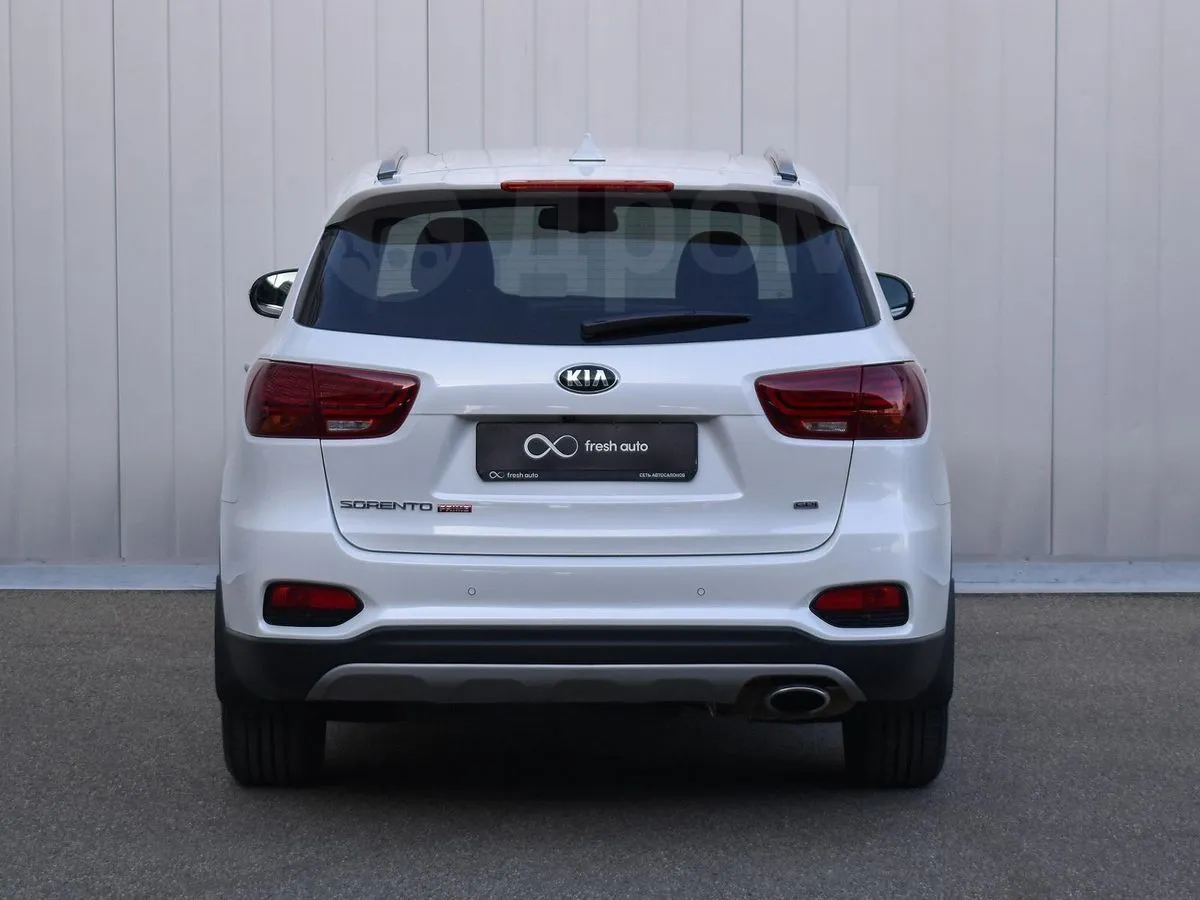 Kia Sorento Image 4